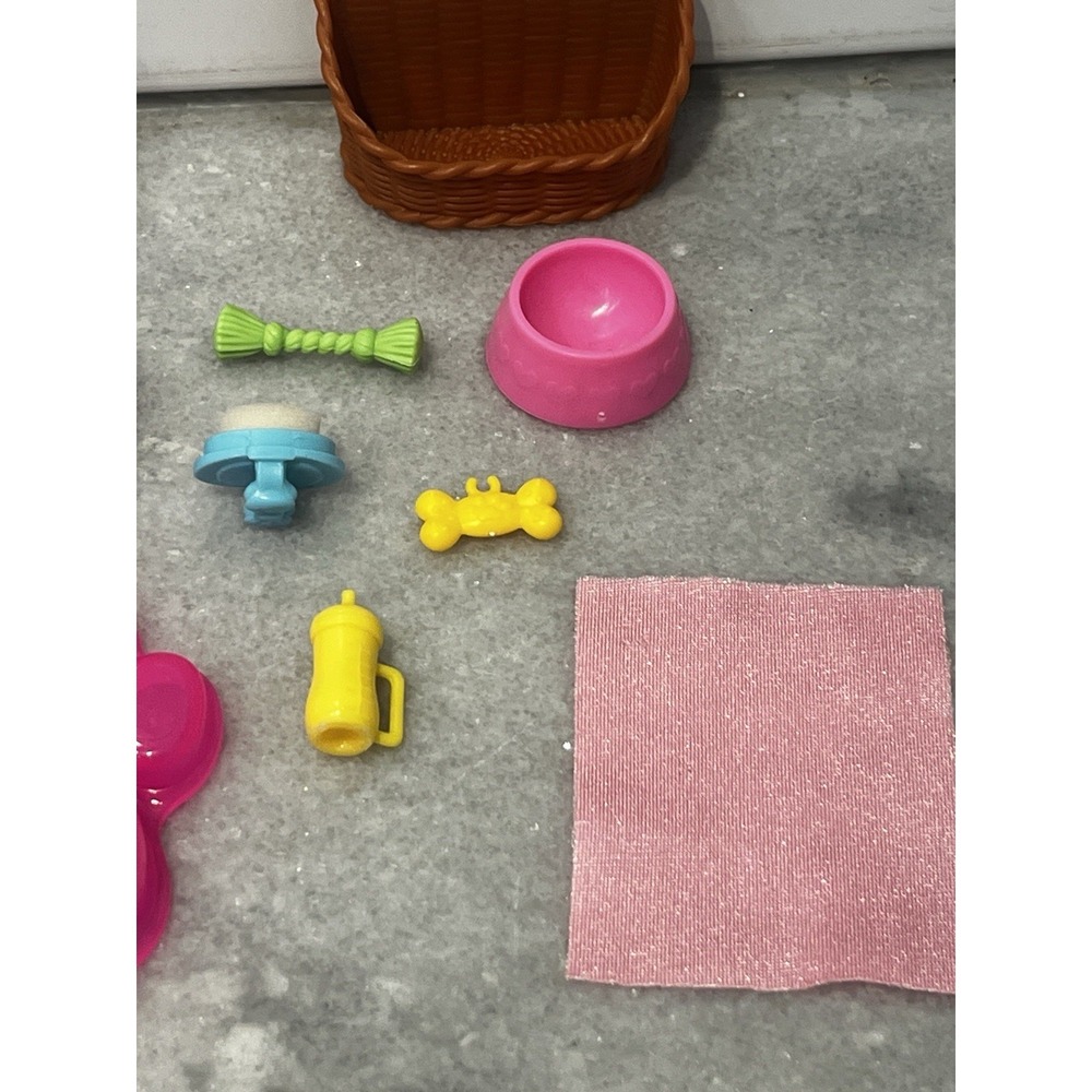 Barbie NEWBORN PUPS Set Accessories- Mom Dog Taffy Puppies Pet -‎ NO DOGS - Picture 3 of 3